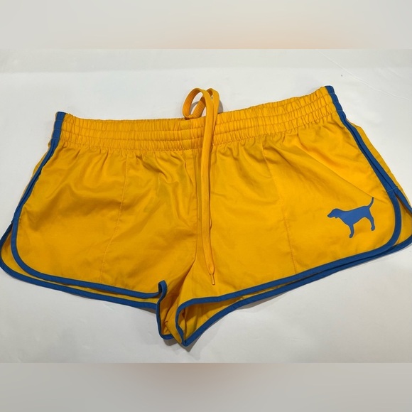 NWT💓PINK VICTORIA SECERT ⭐️SHORTS 🏷️ size M - Picture 2 of 11